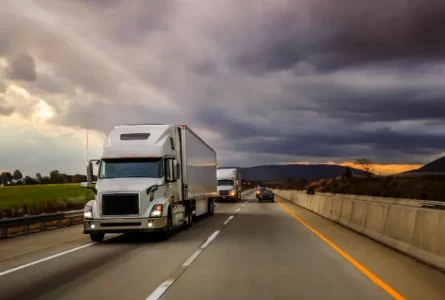 7 causas comunes de accidentes de camiones en Louisiana